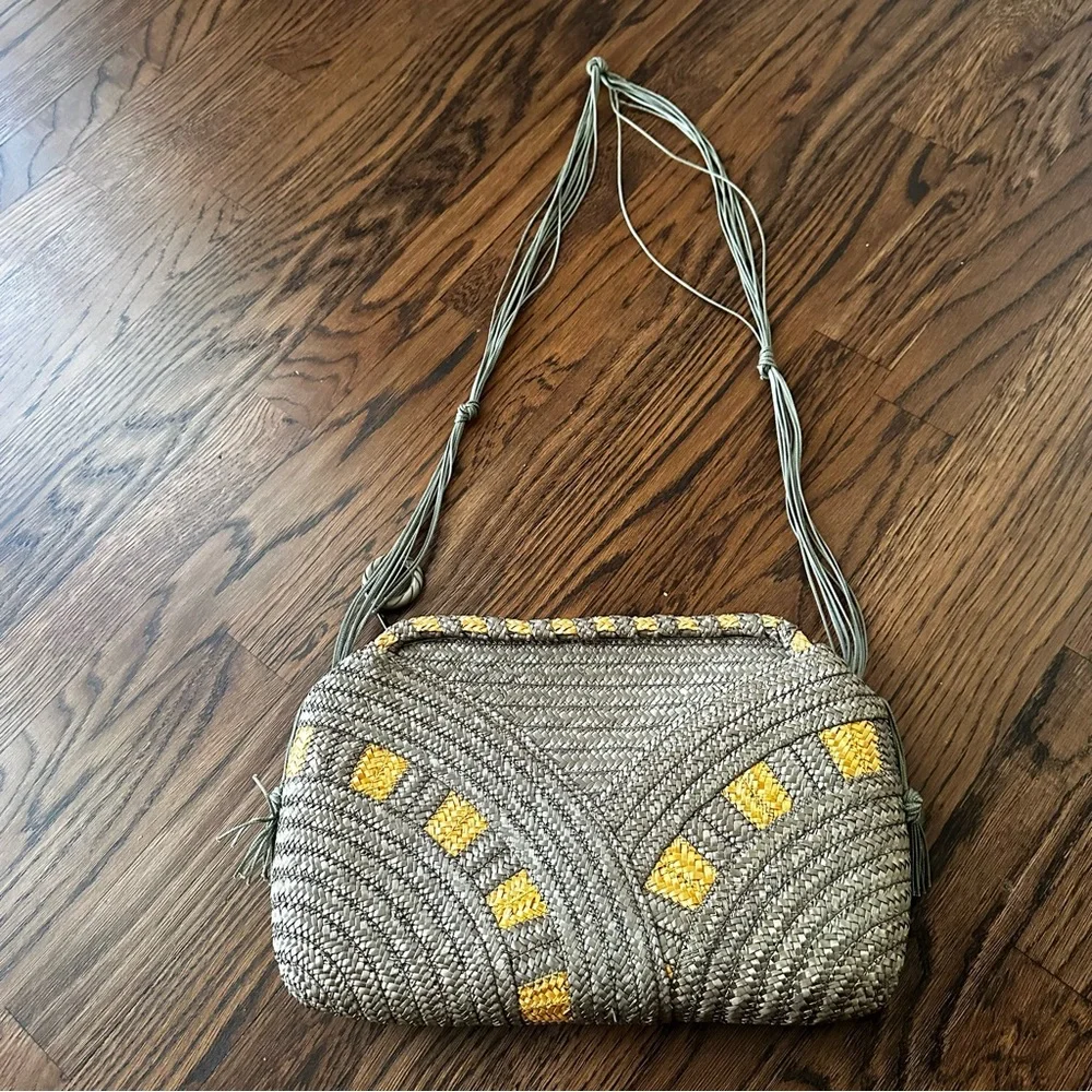 Barbara Bolan For Bolan Too Italy Woven Straw Vintage Shoulder Bag Boho chic